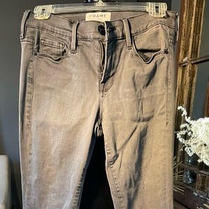 Frame high rise gray skinny jeans, stretchy, comfortable, soft. Great condition